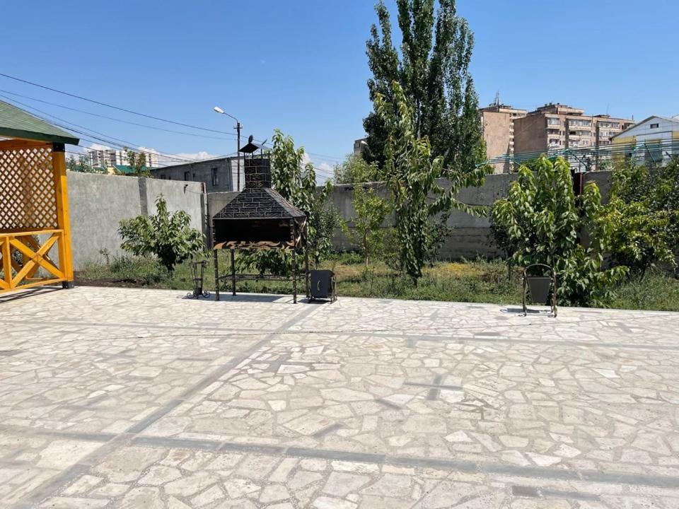 Gs Premium Hotell Jerevan Exteriör bild