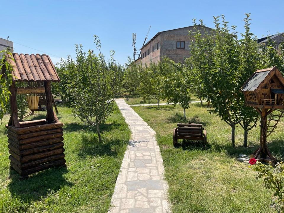 Gs Premium Hotell Jerevan Exteriör bild